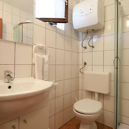 Svoboda 4 Apartment *